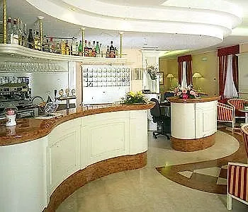 מלון Olivo 3*